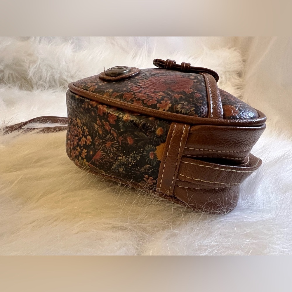 Bonjour Mini Crossbody - Picture 14 of 15